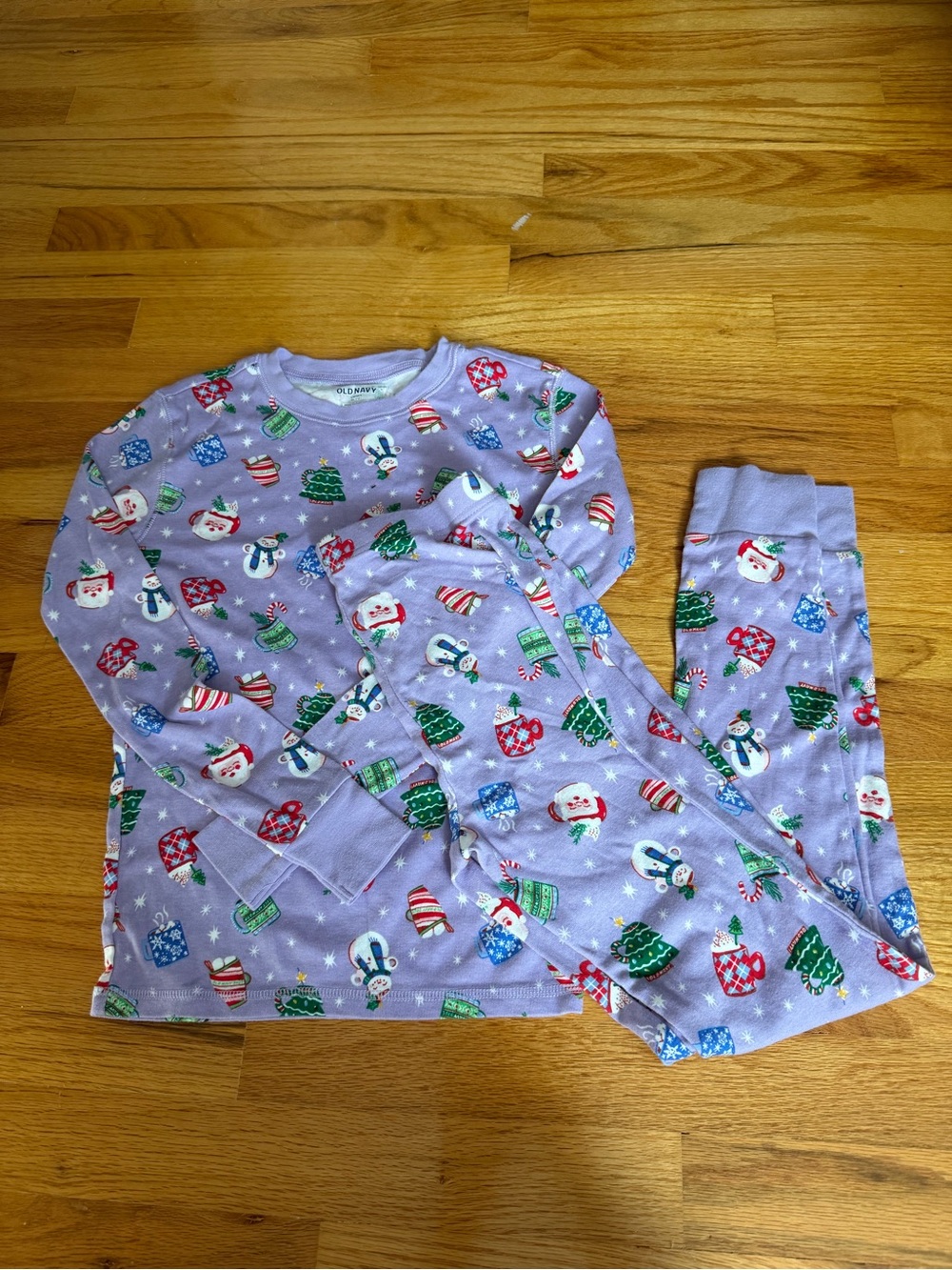 Old Navy Lavender Kids Holiday Pajama Set with Snowman & Tree Motifs